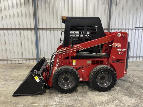 4-790kg-Skid-Steer-Loader-Open-Cab-50