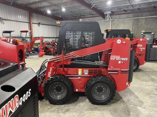 790kg-Skid-Steer-Loader-Enclosed-Cab-8