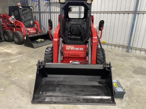 790kg-Skid-Steer-Loader-Open-Cab-2