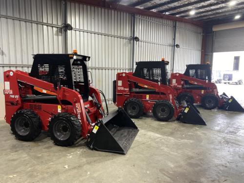 990kg-Skid-Steer-Loader-17