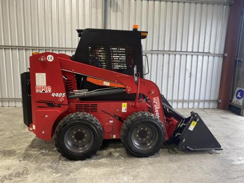 990kg-Skid-Steer-Loader-26