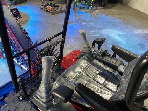 Digger-King-23-seat-and-controls