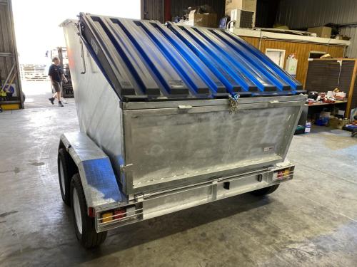Skip-Bin-Tipper-10