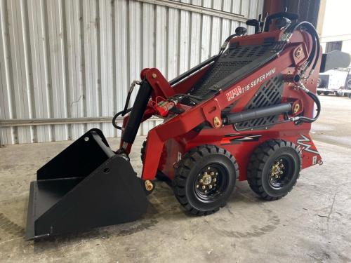 T15-Tracked-Mini-Skid-Steer-Loader-14