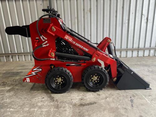 T15-Tracked-Mini-Skid-Steer-Loader-21