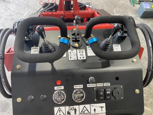 T15-Tracked-Mini-Skid-Steer-Loader-34