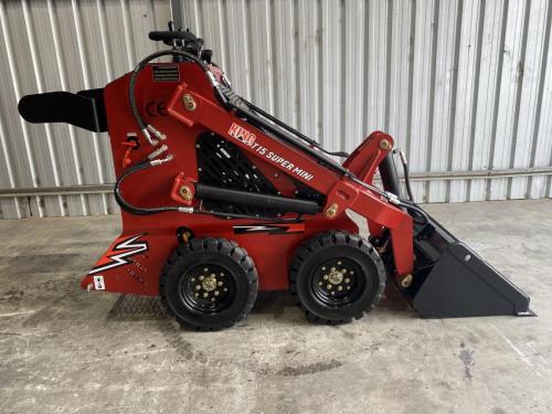 T15-Tracked-Mini-Skid-Steer-Loader-4