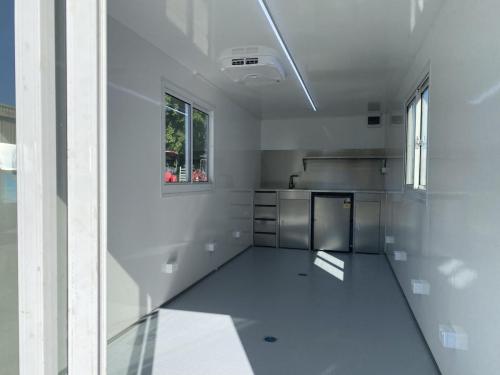 king-kong-mobile-room-12